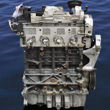 Laden Sie das Bild in den Galerie-Viewer, Motor VW Passat CBA 2.0 TDI 2008 Diesel Engine Unkomplett