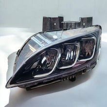 Laden Sie das Bild in den Galerie-Viewer, Frontscheinwerfer Hyundai Kona 92101J9600 LED Links Scheinwerfer Headlight