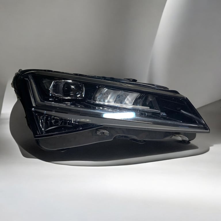 Frontscheinwerfer Skoda Superb III 3V1941016D Full LED Rechts Headlight