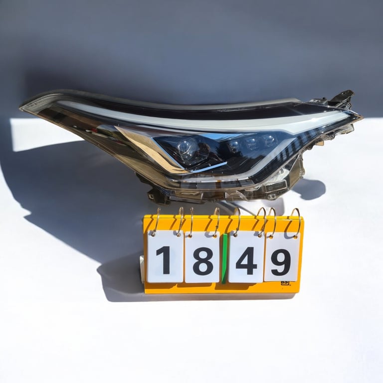 Frontscheinwerfer Toyota 81110-F4280 Rechts Scheinwerfer Headlight