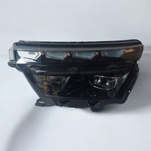 Laden Sie das Bild in den Galerie-Viewer, Frontscheinwerfer Skoda Kamiq 658941015B Full LED Links Scheinwerfer Headlight SCH2884745832cg