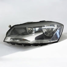 Load image into Gallery viewer, Frontscheinwerfer VW Passat B7 3AB941005 Links Scheinwerfer Headlight