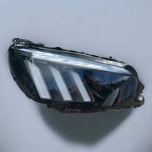 Laden Sie das Bild in den Galerie-Viewer, Frontscheinwerfer Peugeot 2008 208 II 9841641980 Rechts Scheinwerfer Headlight