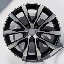 Laden Sie das Bild in den Galerie-Viewer, 1x Alufelge 17 Zoll 7.0&quot; 5x108 50ET Glanz Schwarz 31650337 Volvo V60 Rim Wheel