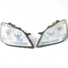 Laden Sie das Bild in den Galerie-Viewer, Frontscheinwerfer Mercedes-Benz W164 A1648203161 Xenon Rechts oder Links SCH1320768384um