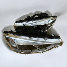 Laden Sie das Bild in den Galerie-Viewer, Frontscheinwerfer BMW 3 F30 7419627-06 Ein Satz Scheinwerfer Headlight