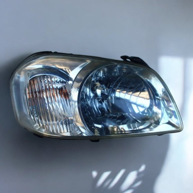Frontscheinwerfer Mazda Tribute Ein Stück (Rechts oder Links) Headlight
