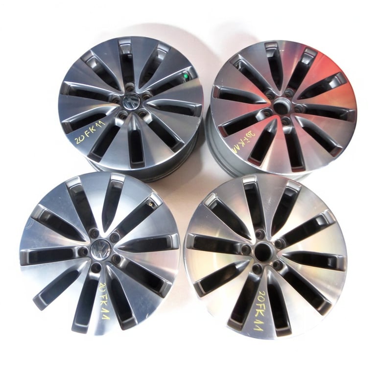 4x Alufelge 18 Zoll 7.5" 5x112 51ET Glanz Graphit 1K0601025 Mg 5 Golf V