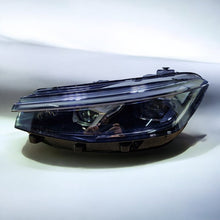 Load image into Gallery viewer, Frontscheinwerfer VW Passat 3J1941035 Links Scheinwerfer Headlight SCH9994980232ts
