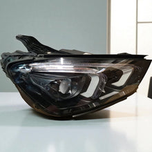 Load image into Gallery viewer, Frontscheinwerfer Mercedes-Benz Gle A1679069604 LED Rechts Headlight