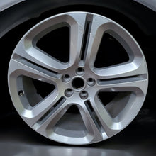 Laden Sie das Bild in den Galerie-Viewer, 1x Alufelge 20 Zoll 8.5&quot; 5x108 45ET Glanz Silber HK83-1007 Jaguar F-Pace