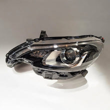 Laden Sie das Bild in den Galerie-Viewer, Frontscheinwerfer Peugeot 108 AVN11205 Links Scheinwerfer Headlight