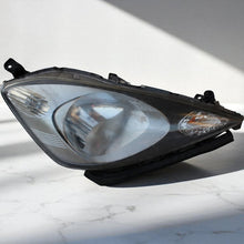 Laden Sie das Bild in den Galerie-Viewer, Frontscheinwerfer Honda Jazz III Rechts Scheinwerfer Headlight SCH9546842516ge
