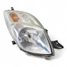 Load image into Gallery viewer, Frontscheinwerfer Toyota Yaris 81110-0D120 Rechts Scheinwerfer Headlight SCH2179310732cr