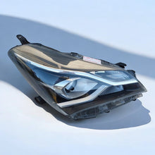 Load image into Gallery viewer, Frontscheinwerfer Toyota Yaris LED Rechts Scheinwerfer Headlight