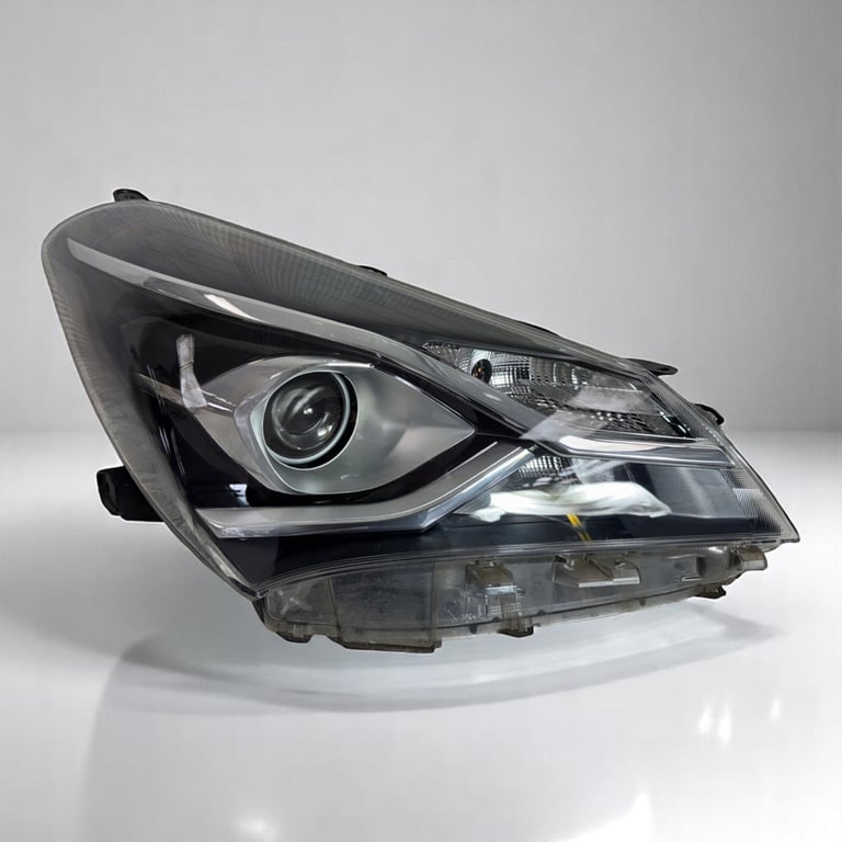 Frontscheinwerfer Toyota Yaris Rechts Scheinwerfer Headlight