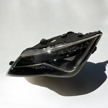 Load image into Gallery viewer, Frontscheinwerfer Seat Leon 5F1941007J Full LED Links Scheinwerfer Headlight