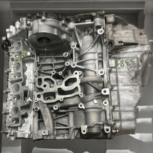 Load image into Gallery viewer, Motor BMW N47D20D 2.0 218PS 143TKm 2013 Diesel Engine Unkomplett