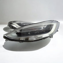 Laden Sie das Bild in den Galerie-Viewer, Frontscheinwerfer Tesla S 1058169-00- Links Scheinwerfer Headlight