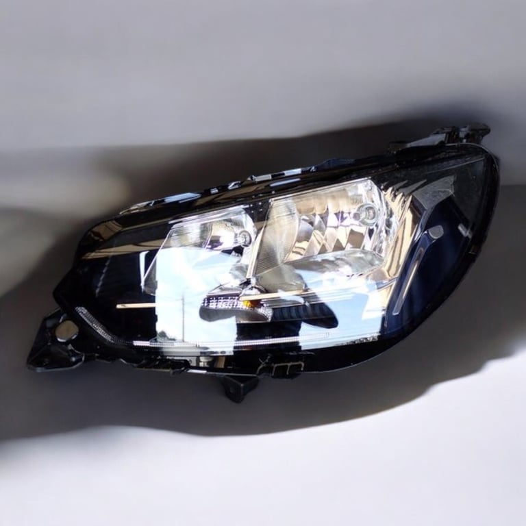 Frontscheinwerfer Peugeot 2008 II 208 Links Scheinwerfer Headlight