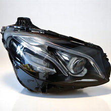 Laden Sie das Bild in den Galerie-Viewer, Frontscheinwerfer Mercedes-Benz W213 A2139069202 LED Rechts Headlight SCH2223166328ns