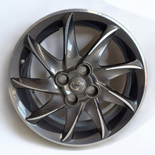 Laden Sie das Bild in den Galerie-Viewer, 1x Alufelge 16 Zoll 6.0" 4x100 51ET Glanz Silber PZ406B067 Toyota Yaris FEL5483820050ox