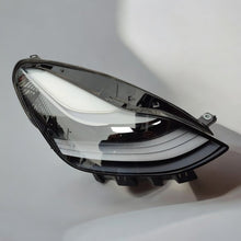 Laden Sie das Bild in den Galerie-Viewer, Frontscheinwerfer Tesla Model 3 Y 1514953-00-D Full LED Rechts oder Links