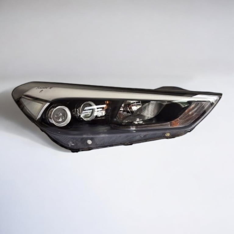 Frontscheinwerfer Hyundai Tucson 92102-D7200 Rechts Scheinwerfer Headlight