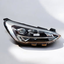 Load image into Gallery viewer, Frontscheinwerfer Ford Focus JX7B-13E014-AE JX7B13E014AE LED Rechts Headlight