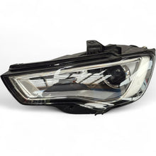 Load image into Gallery viewer, Frontscheinwerfer Audi A3 8V0941005 Xenon Ein Stück (Rechts oder Links)