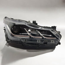 Laden Sie das Bild in den Galerie-Viewer, Frontscheinwerfer Toyota Corolla 81110-02T31 LED Rechts Scheinwerfer Headlight SCH3268354985dz