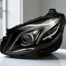 Laden Sie das Bild in den Galerie-Viewer, Frontscheinwerfer Mercedes-Benz W213 A2139069503 Full LED Links Headlight SCH4990563681es