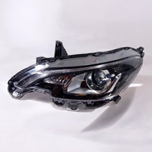 Laden Sie das Bild in den Galerie-Viewer, Frontscheinwerfer Peugeot 108 811500H150 Links Scheinwerfer Headlight