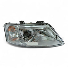 Laden Sie das Bild in den Galerie-Viewer, Frontscheinwerfer Saab 9-3 93 1LL008380-44 155818-00 Xenon Rechts oder Links
