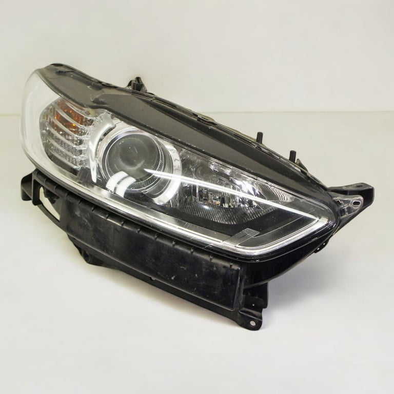 Frontscheinwerfer Ford Mondeo DS73-13W029-AE L90002936 Rechts Headlight