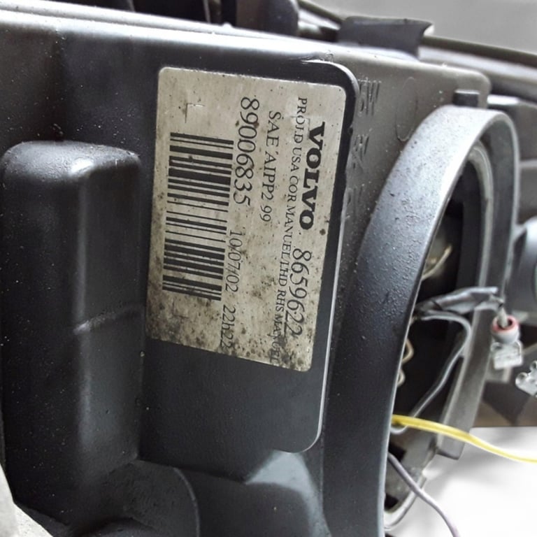 Frontscheinwerfer Volvo Xc70 II 8659622 Links Scheinwerfer Headlight