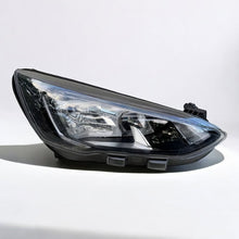 Laden Sie das Bild in den Galerie-Viewer, Frontscheinwerfer Ford Focus MX7B-13E14 Rechts Scheinwerfer Headlight