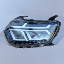 Laden Sie das Bild in den Galerie-Viewer, Frontscheinwerfer Dacia Duster 260602465R Full LED Links Scheinwerfer Headlight