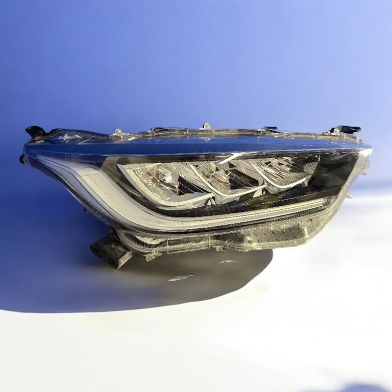 Frontscheinwerfer Toyota 4 Yaris Full LED Rechts Scheinwerfer Headlight SCH4610217049yx