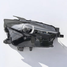 Laden Sie das Bild in den Galerie-Viewer, Frontscheinwerfer Mazda Cx-30 Cx30 DFR7-51030 LED Rechts Scheinwerfer Headlight