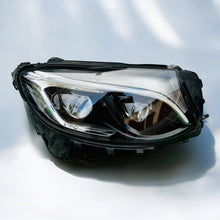 Load image into Gallery viewer, Frontscheinwerfer Mercedes-Benz A2539061601 LED Rechts Scheinwerfer Headlight