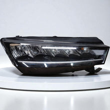 Laden Sie das Bild in den Galerie-Viewer, Frontscheinwerfer Skoda Octavia 5E4941016 Rechts Scheinwerfer Headlight SCH7256769070sq