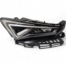 Laden Sie das Bild in den Galerie-Viewer, Frontscheinwerfer Seat Tarraco 5FJ941008K Full LED Rechts Scheinwerfer Headlight