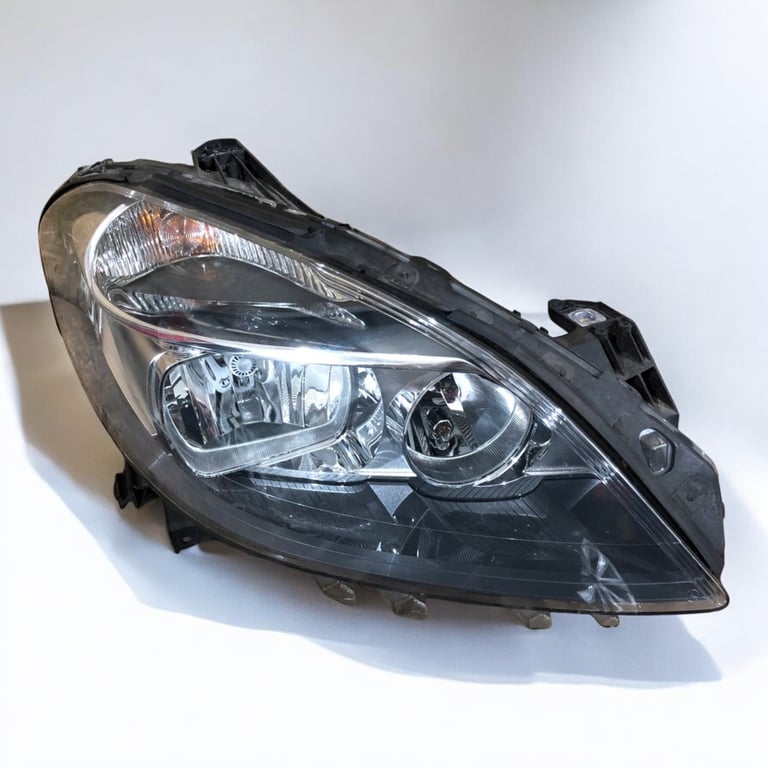 Frontscheinwerfer Mercedes-Benz W246 2468200261 Rechts Scheinwerfer Headlight