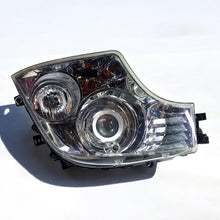 Laden Sie das Bild in den Galerie-Viewer, Frontscheinwerfer Mercedes-Benz A9608200739 Xenon Rechts Scheinwerfer Headlight