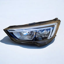 Load image into Gallery viewer, Frontscheinwerfer Opel Crossland X 13467967 LED Links Scheinwerfer Headlight