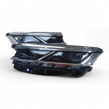 Laden Sie das Bild in den Galerie-Viewer, Frontscheinwerfer VW Touareg 761941081 Full LED Ein Satz Scheinwerfer Headlight