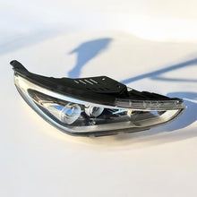 Load image into Gallery viewer, Frontscheinwerfer Hyundai I30 92102-G4100 LED Rechts Scheinwerfer Headlight