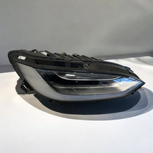 Laden Sie das Bild in den Galerie-Viewer, Frontscheinwerfer Tesla X 103431901 Rechts Scheinwerfer Headlight