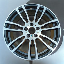 Load image into Gallery viewer, 1x Alufelge 19 Zoll 8.5" 5x120 47ET Glanz 7850021 BMW F30 F31 Rim Wheel FEL4043331047id